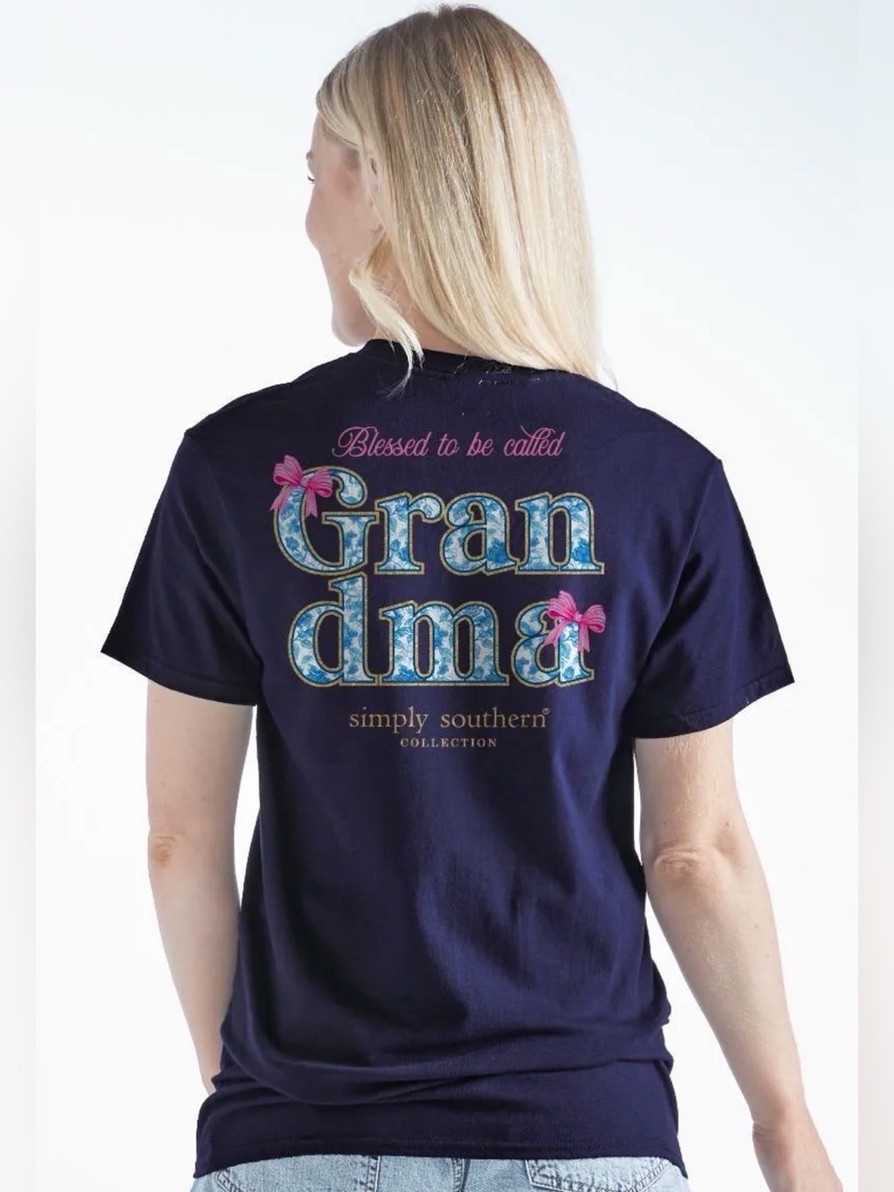 🚨 last one medium! New simply southern blessed grandma shirt nwt